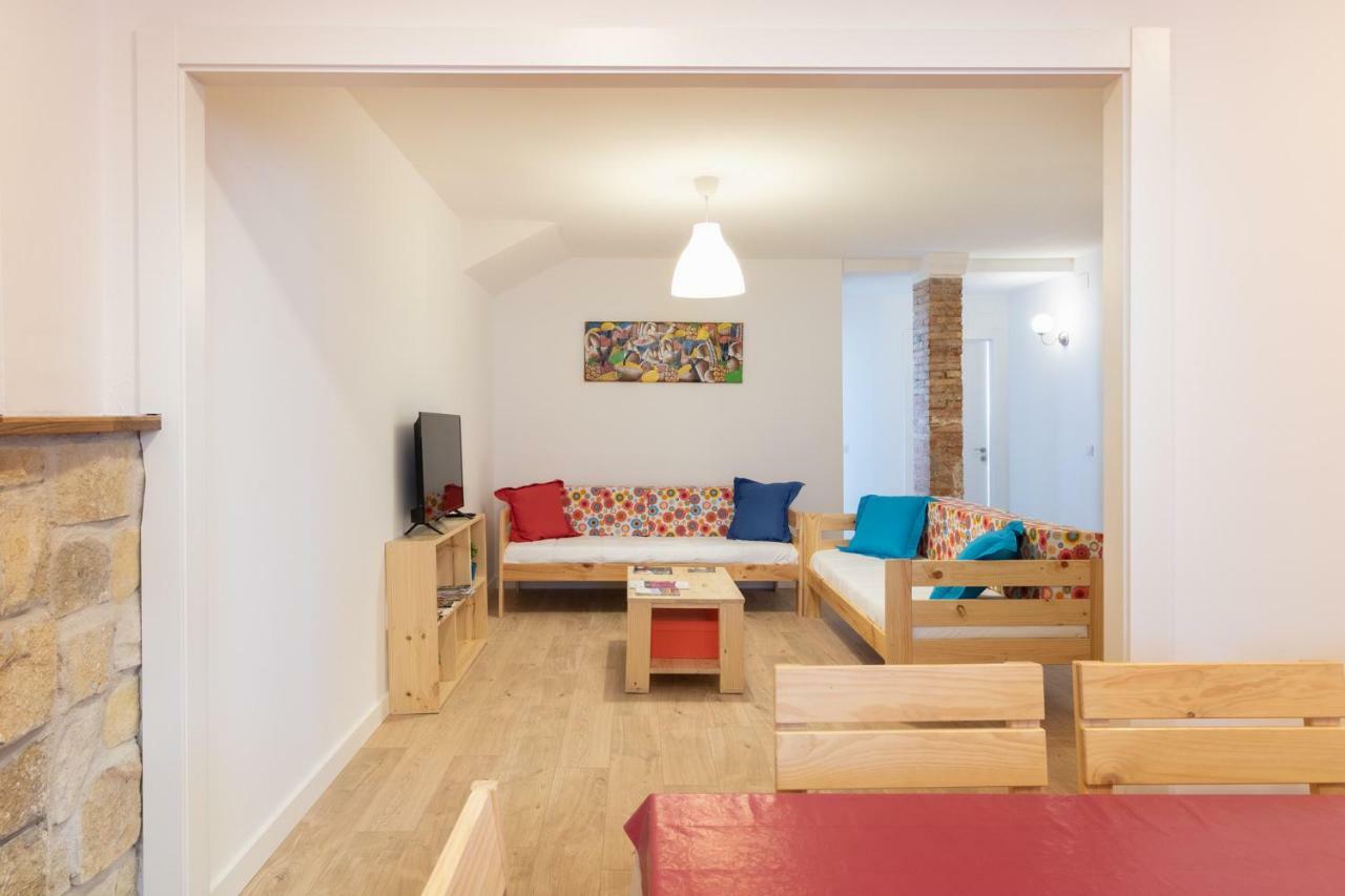 La Casa Azul,Una Casa En La Ciudad. Logroño Zewnętrze zdjęcie